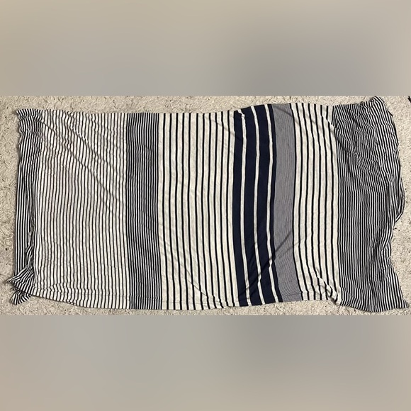 J. Crew Accessories - J. CREW blue white striped rectangle scarf snood